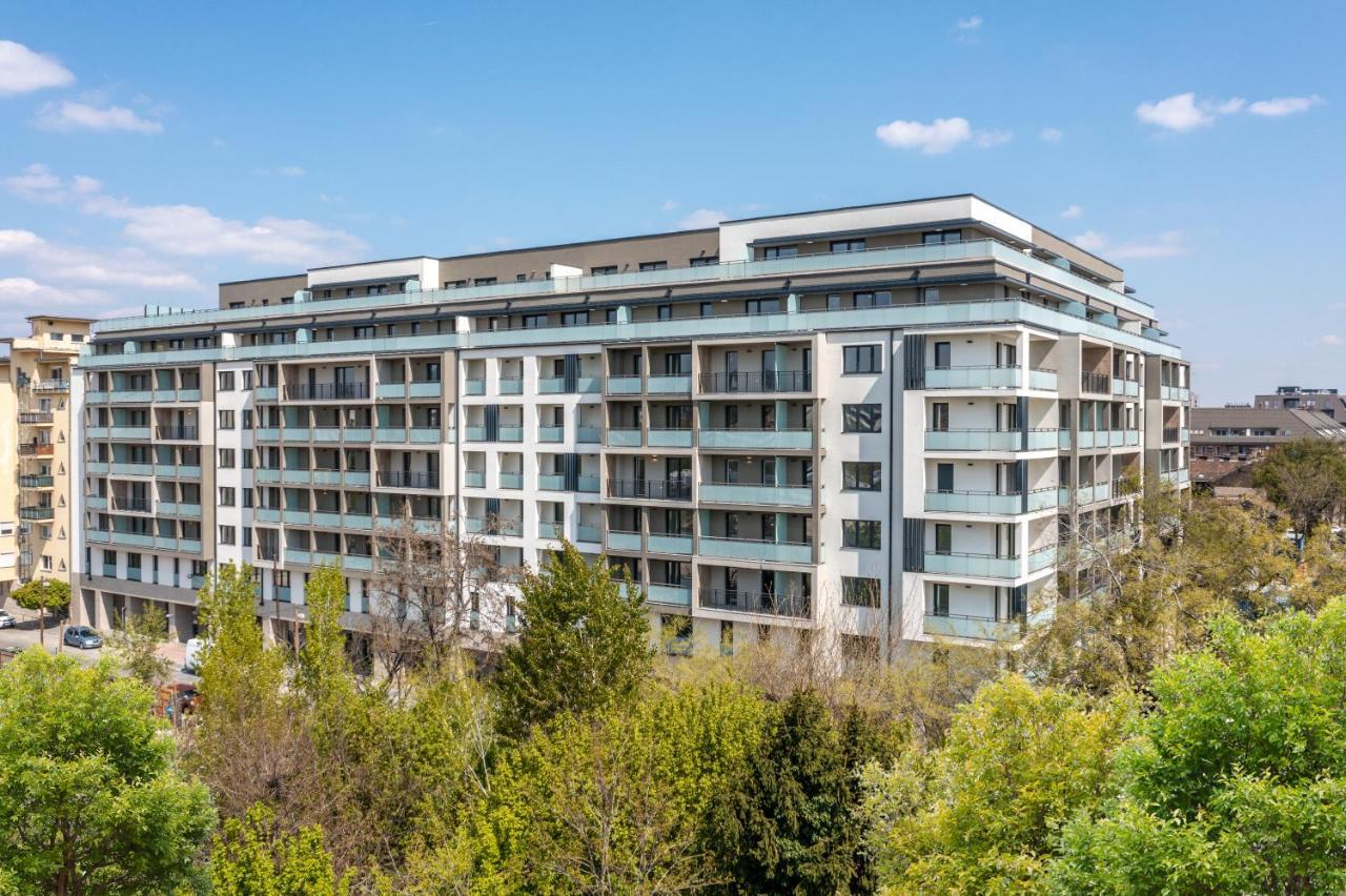 Westside Apartments By Urbanrent Budapest Exterior foto