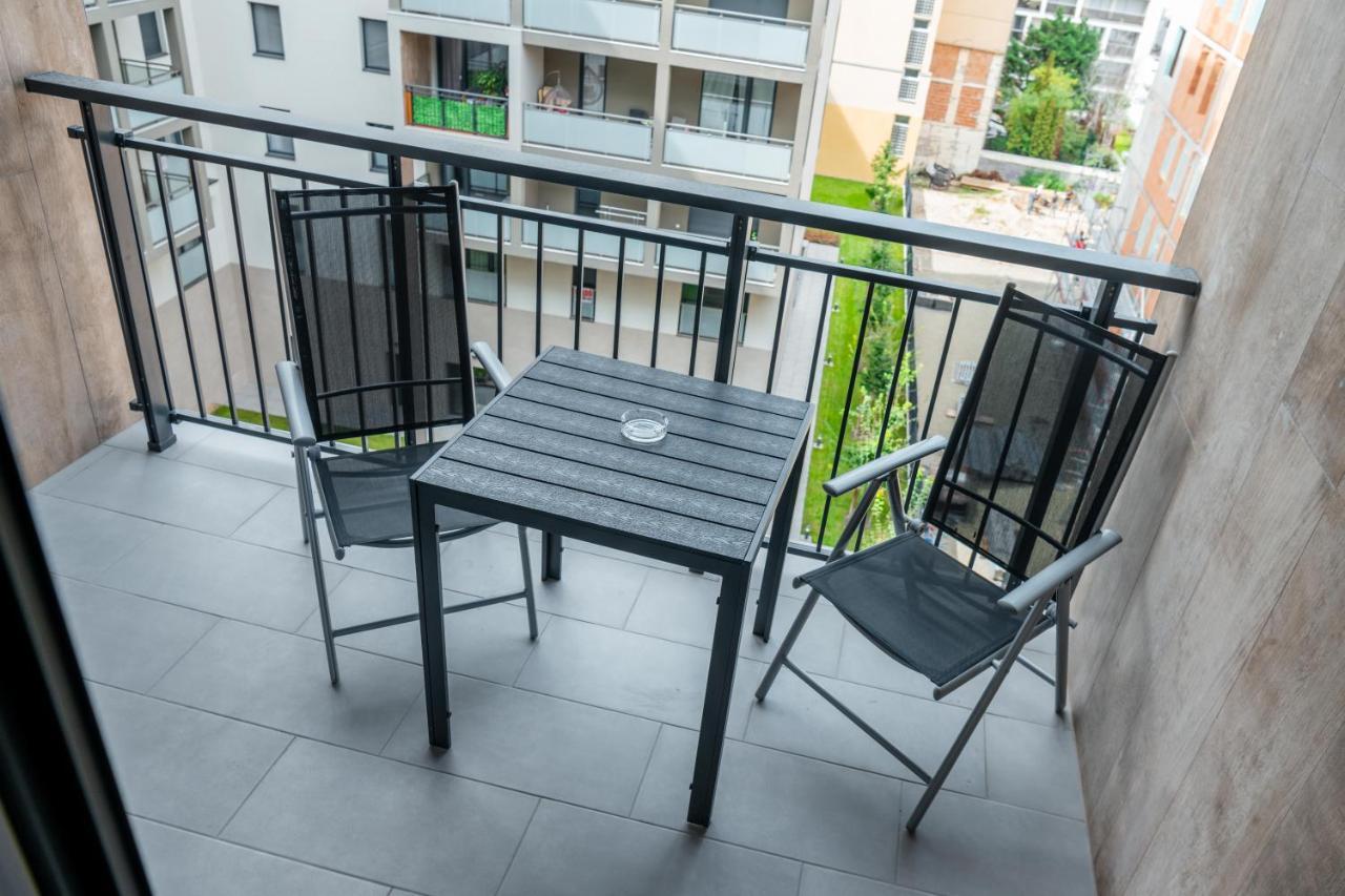 Westside Apartments By Urbanrent Budapest Exterior foto
